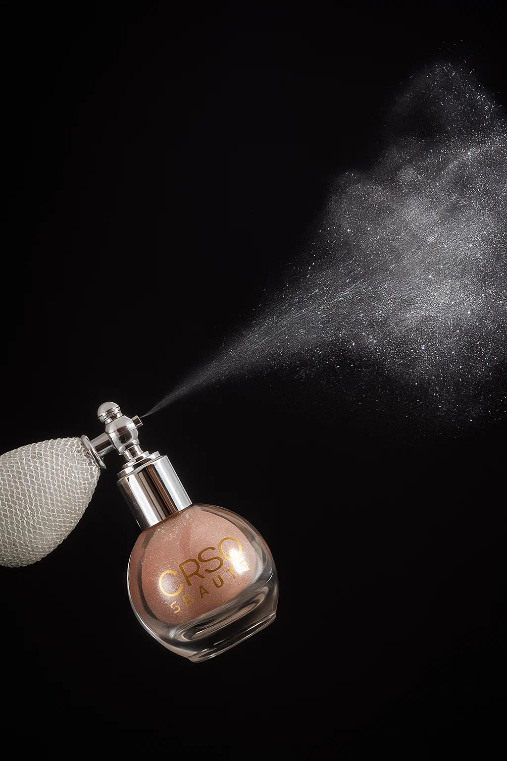 Pudră Iluminatoare cu Pompiță – CRSO BEAUTY